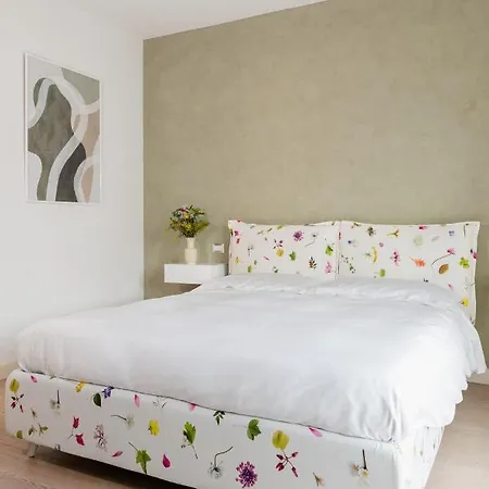 Bardolino Suite Apartament *